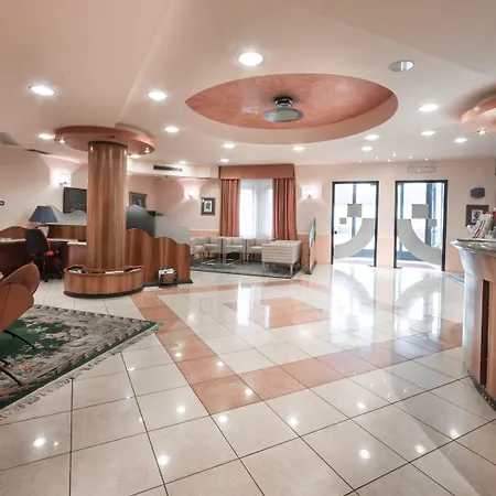 Guerro Ξενοδοχείο 4*